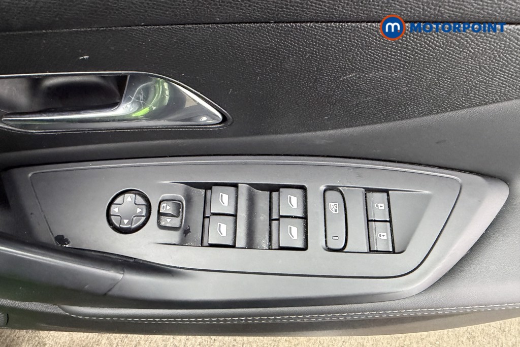 Peugeot 308 Allure Premium Automatic Petrol Plug-In Hybrid Hatchback - Stock Number (1612932) - 20th supplementary image