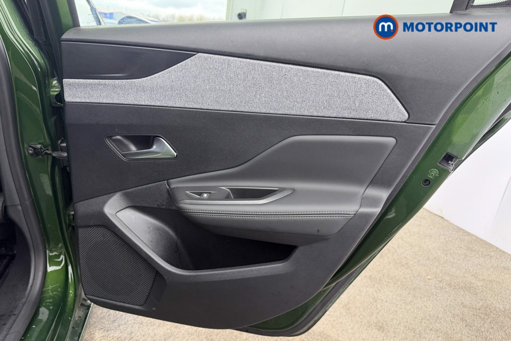 Peugeot 308 Allure Premium Automatic Petrol Plug-In Hybrid Hatchback - Stock Number (1612932) - 27th supplementary image