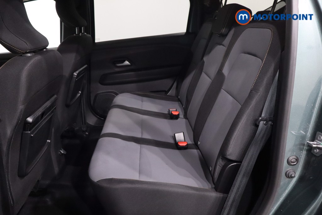 Dacia Jogger Extreme Automatic Petrol-Electric Hybrid People Carrier - Stock Number (1613125) - 5th supplementary image