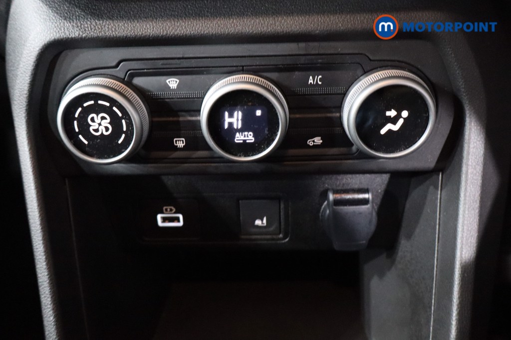 Dacia Jogger Extreme Automatic Petrol-Electric Hybrid People Carrier - Stock Number (1613125) - 16th supplementary image