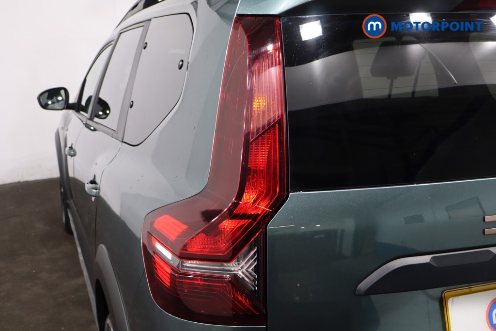Dacia Jogger Extreme Automatic Petrol-Electric Hybrid People Carrier - Stock Number (1613125) - 32nd supplementary image