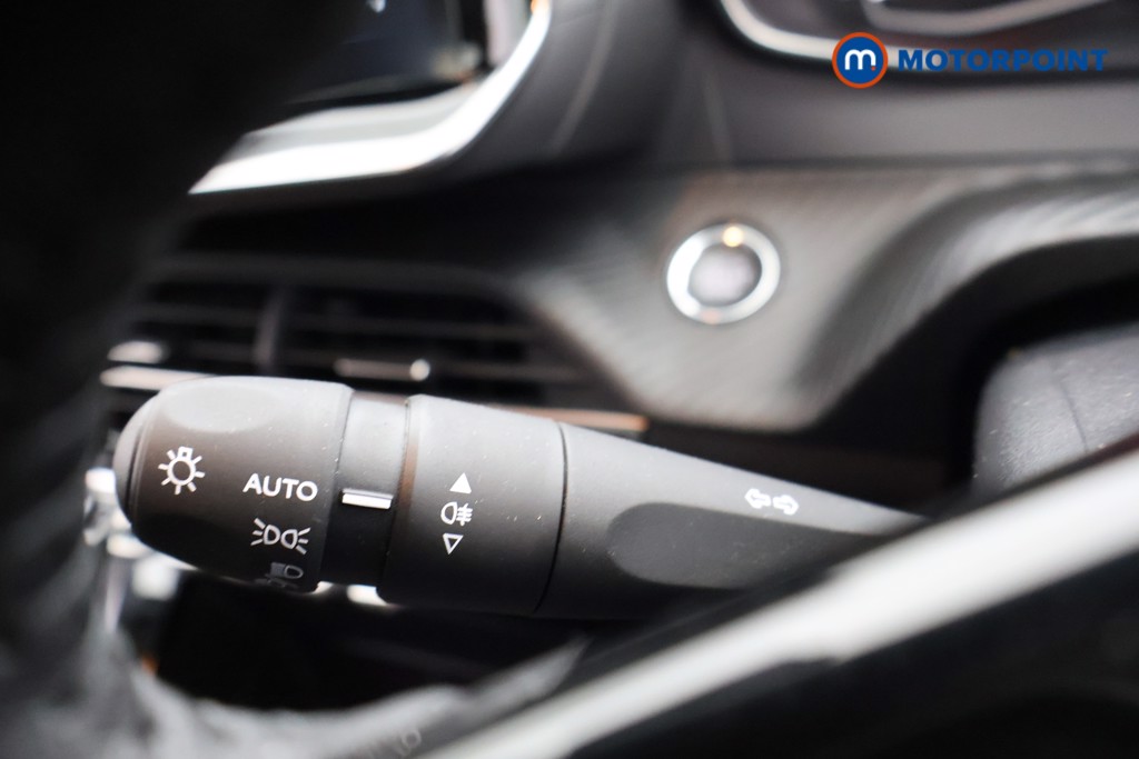 Peugeot 208 Active Manual Petrol Hatchback - Stock Number (1613538) - 5th supplementary image