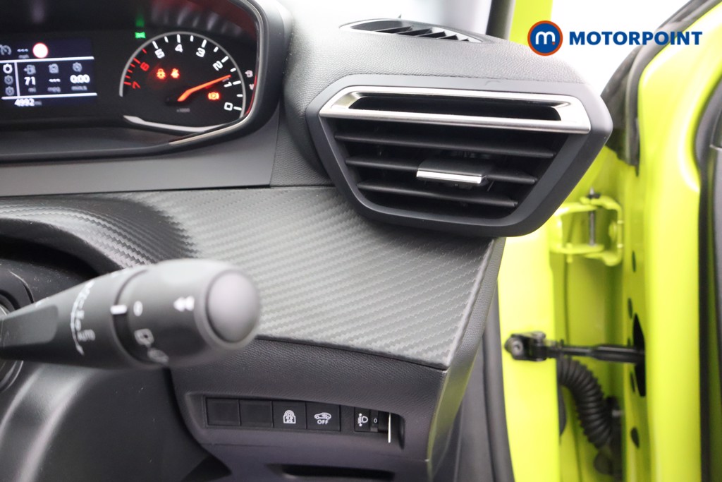 Peugeot 208 Active Manual Petrol Hatchback - Stock Number (1613538) - 7th supplementary image