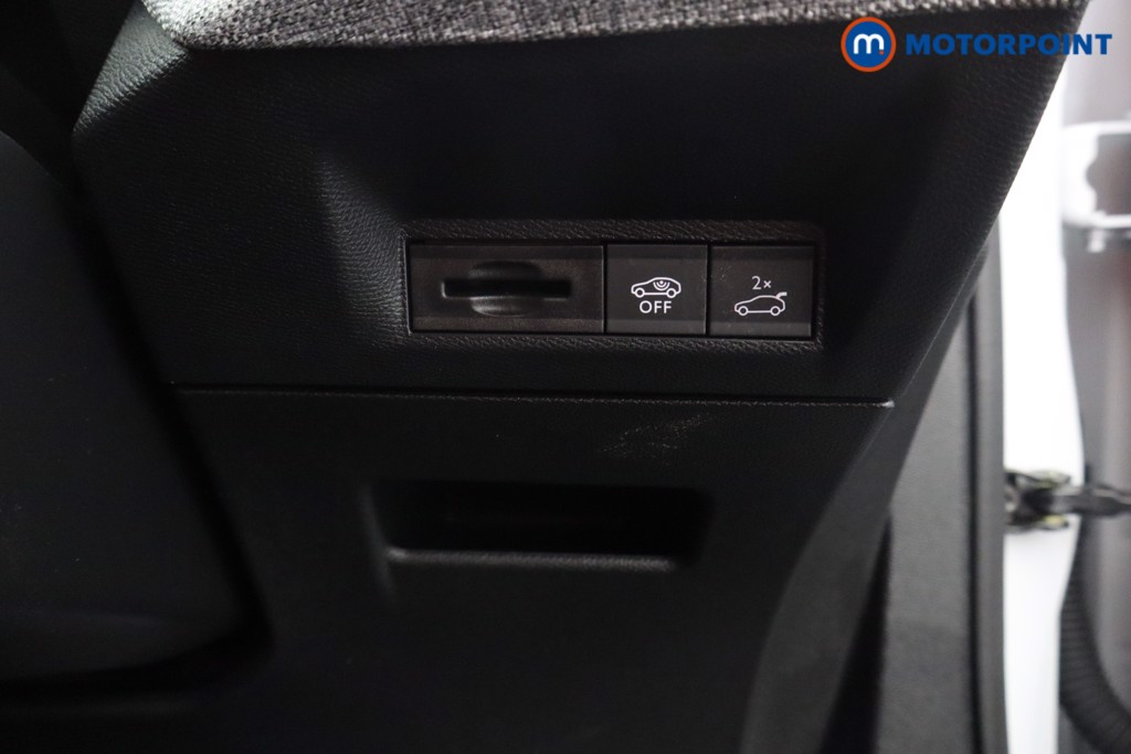 Peugeot 5008 GT Automatic Petrol SUV - Stock Number (1613661) - 6th supplementary image