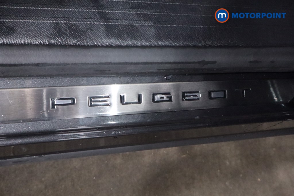 Peugeot 5008 GT Automatic Petrol SUV - Stock Number (1613686) - 23rd supplementary image