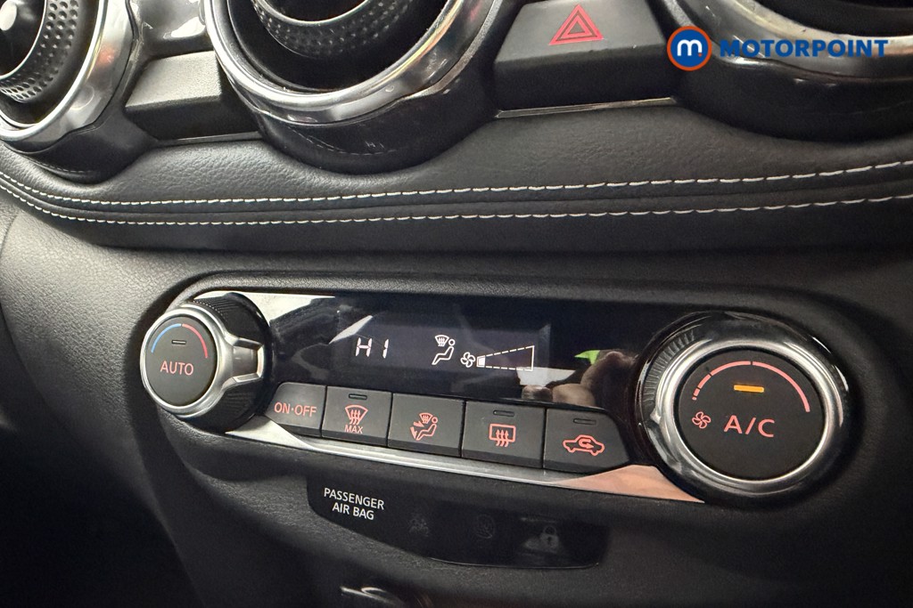 Nissan Juke N-Connecta Manual Petrol SUV - Stock Number (1613930) - 10th supplementary image