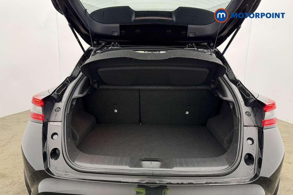 Nissan Juke N-Connecta Manual Petrol SUV - Stock Number (1613930) - 26th supplementary image