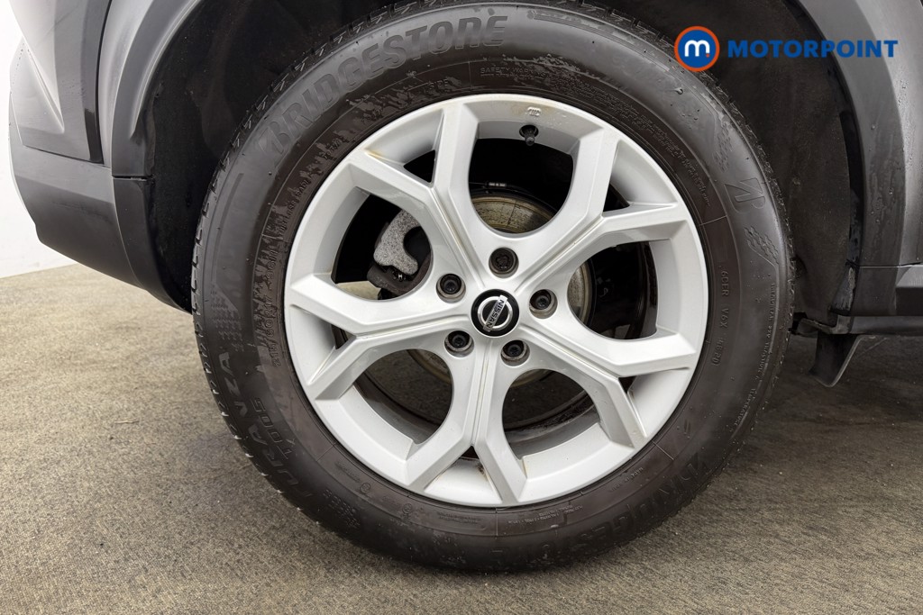 Nissan Juke N-Connecta Manual Petrol SUV - Stock Number (1613930) - 36th supplementary image