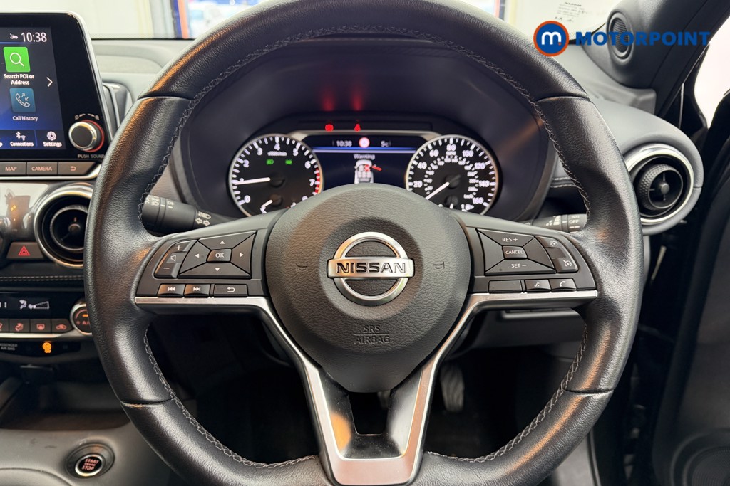 Nissan Juke N-Connecta Manual Petrol SUV - Stock Number (1613930) - 1st supplementary image