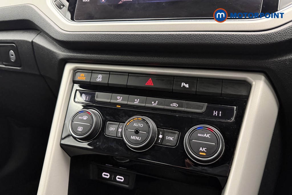 Volkswagen T-Roc Design Manual Petrol Convertible - Stock Number (1614827) - 14th supplementary image