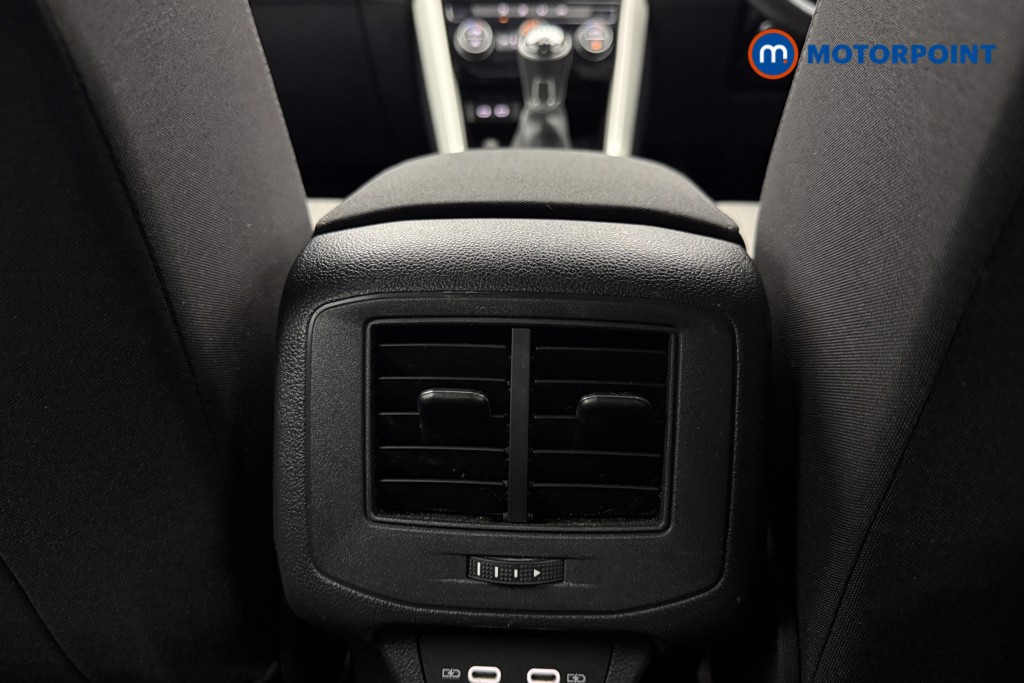 Volkswagen T-Roc Design Manual Petrol Convertible - Stock Number (1614827) - 17th supplementary image