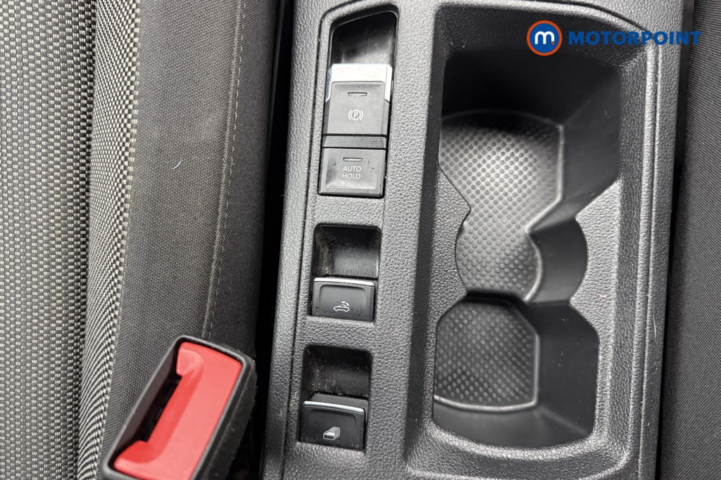 Volkswagen T-Roc Design Manual Petrol Convertible - Stock Number (1614827) - 22nd supplementary image