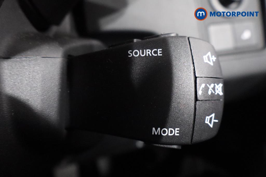 Dacia Duster Prestige Manual Diesel SUV - Stock Number (1614853) - 13th supplementary image