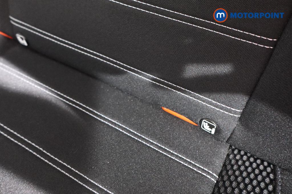 Dacia Duster Prestige Manual Diesel SUV - Stock Number (1614853) - 19th supplementary image