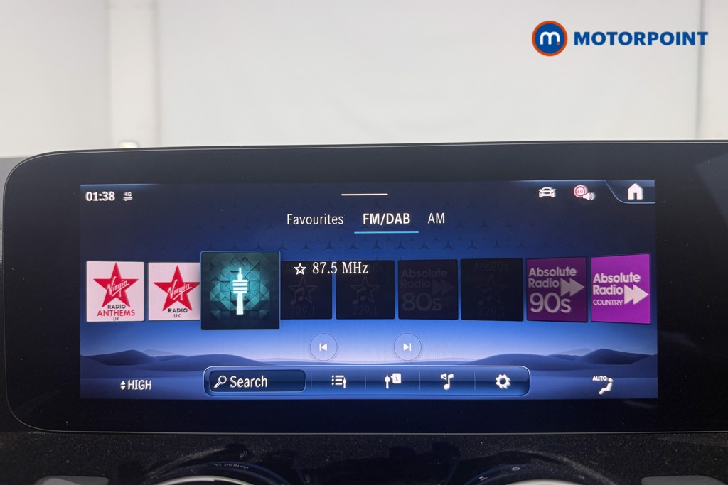 Mercedes-Benz GLA Amg Line Automatic Petrol SUV - Stock Number (1615346) - 4th supplementary image