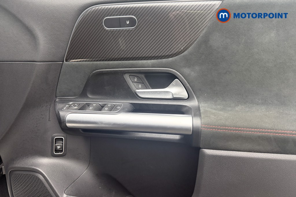 Mercedes-Benz GLA Amg Line Automatic Petrol SUV - Stock Number (1615346) - 18th supplementary image