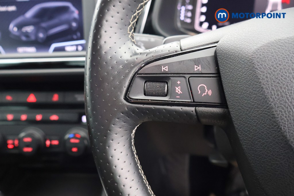 Seat Leon Cupra Automatic Petrol Hatchback - Stock Number (1615511) - 4th supplementary image