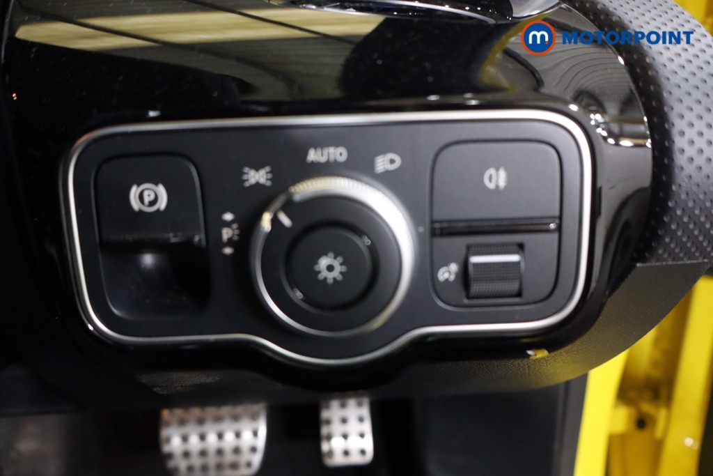 Mercedes-Benz A Class Amg Line Automatic Petrol Hatchback - Stock Number (1615743) - 14th supplementary image