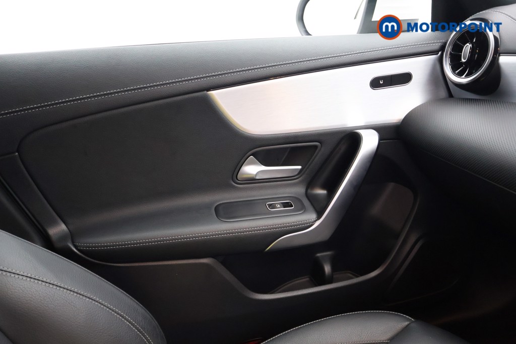 Mercedes-Benz CLA Amg Line Automatic Petrol Coupe - Stock Number (1616105) - 11th supplementary image