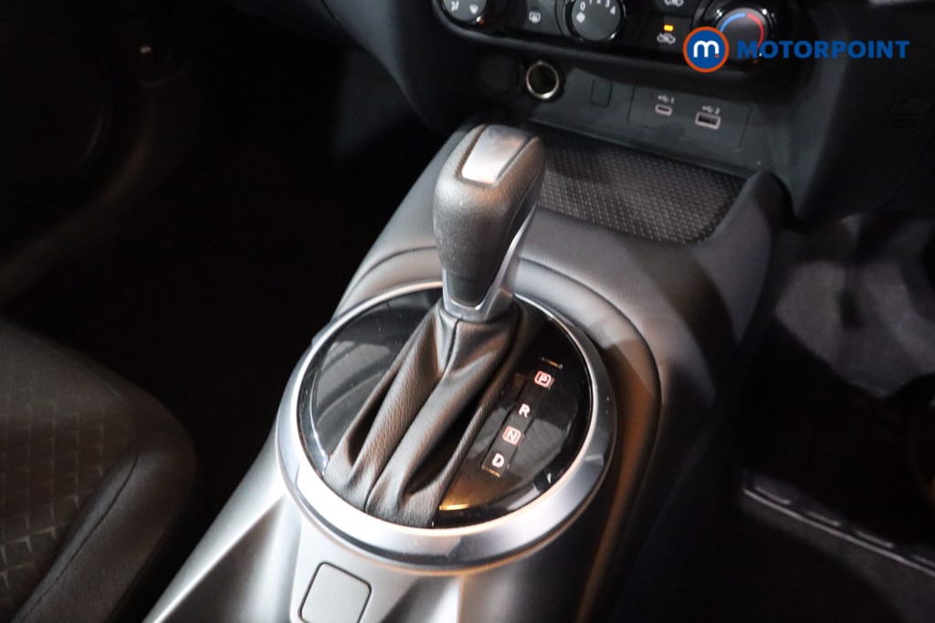 Nissan Juke Acenta Premium Automatic Petrol SUV - Stock Number (1616106) - 14th supplementary image