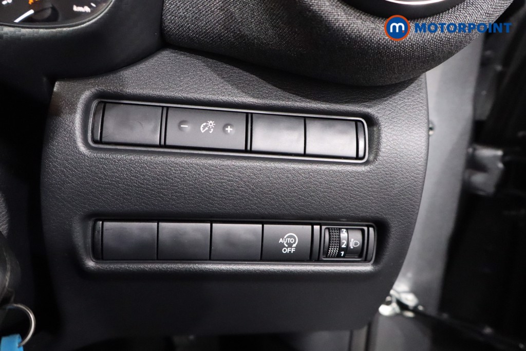 Nissan Juke Acenta Premium Automatic Petrol SUV - Stock Number (1616106) - 24th supplementary image