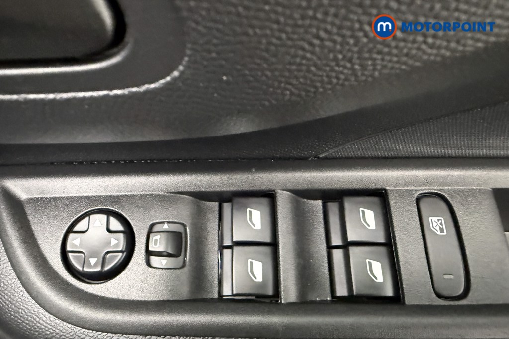 Vauxhall Frontera Design Automatic Electric SUV - Stock Number (1616115) - 19th supplementary image