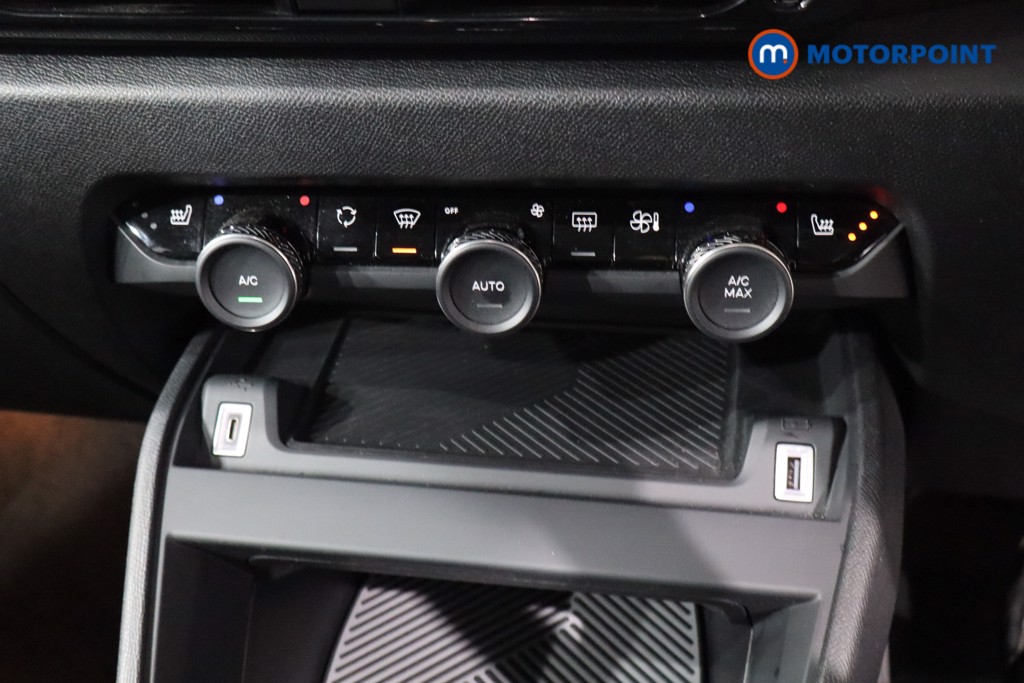 Citroen C4 Shine Plus Automatic Electric Hatchback - Stock Number (1616134) - 18th supplementary image