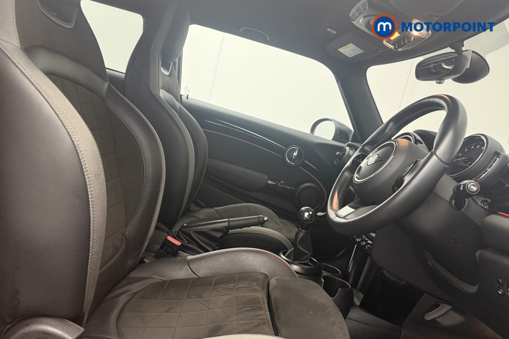 Mini Hatchback Cooper S Sport Manual Petrol Hatchback - Stock Number (1616322) - 7th supplementary image