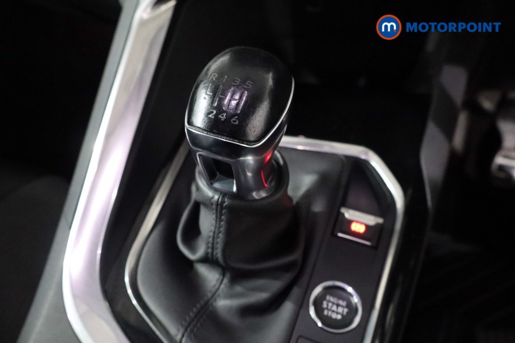 Peugeot 3008 Allure Premium-Plus Manual Diesel SUV - Stock Number (1616623) - 14th supplementary image