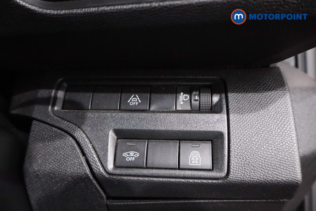 Peugeot 3008 Allure Premium-Plus Manual Diesel SUV - Stock Number (1616623) - 21st supplementary image