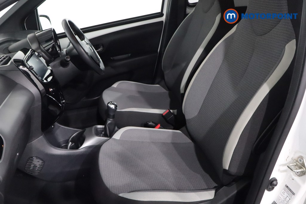 Toyota Aygo X-Trend Manual Petrol Hatchback - Stock Number (1616756) - 4th supplementary image