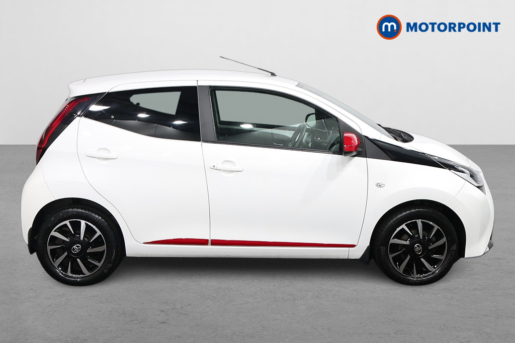 Toyota Aygo X-Trend Manual Petrol Hatchback - Stock Number (1616756) - Drivers side