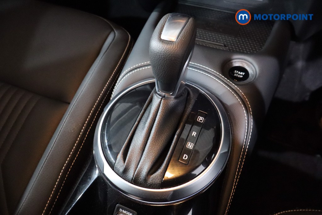 Nissan Juke Tekna Automatic Petrol-Electric Hybrid SUV - Stock Number (1616935) - 14th supplementary image