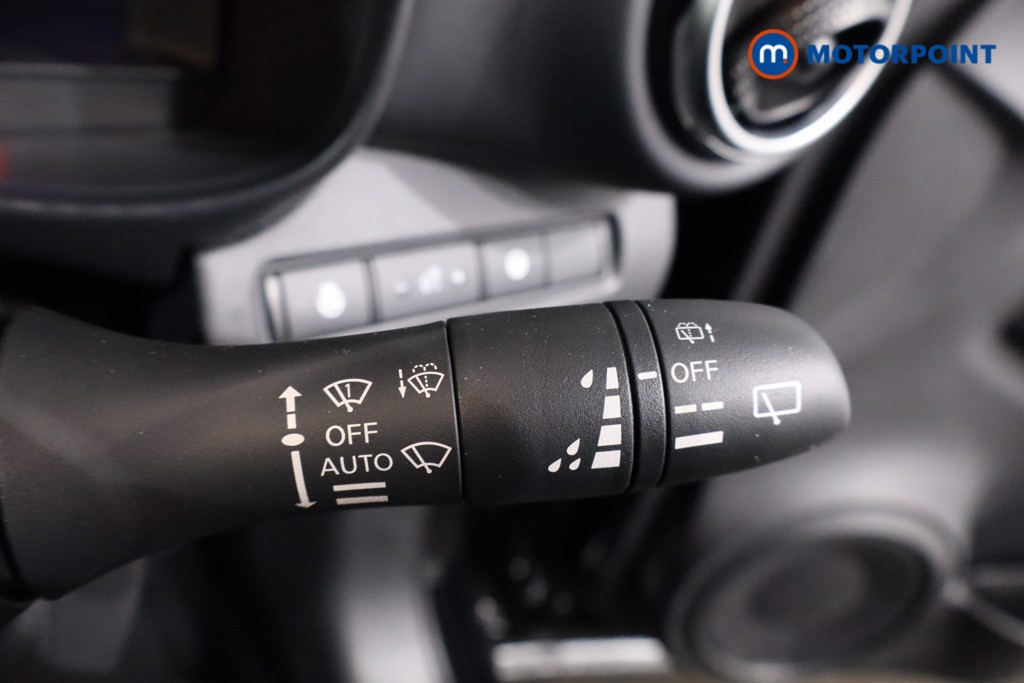 Nissan Juke Tekna Automatic Petrol-Electric Hybrid SUV - Stock Number (1616935) - 19th supplementary image