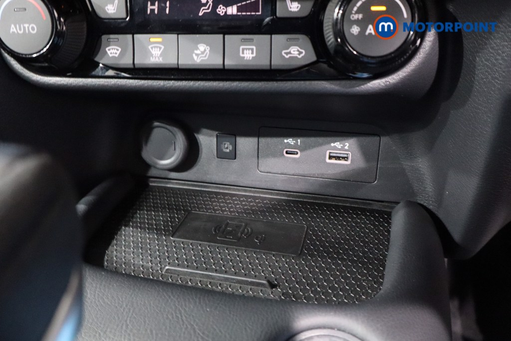 Nissan Juke Tekna Automatic Petrol-Electric Hybrid SUV - Stock Number (1616935) - 26th supplementary image