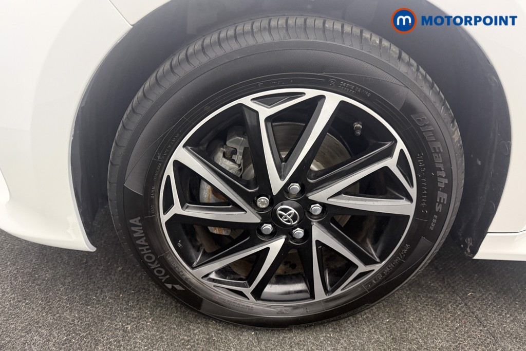 Toyota Yaris Design Automatic Petrol-Electric Hybrid Hatchback - Stock Number (1568481) - 27th supplementary image