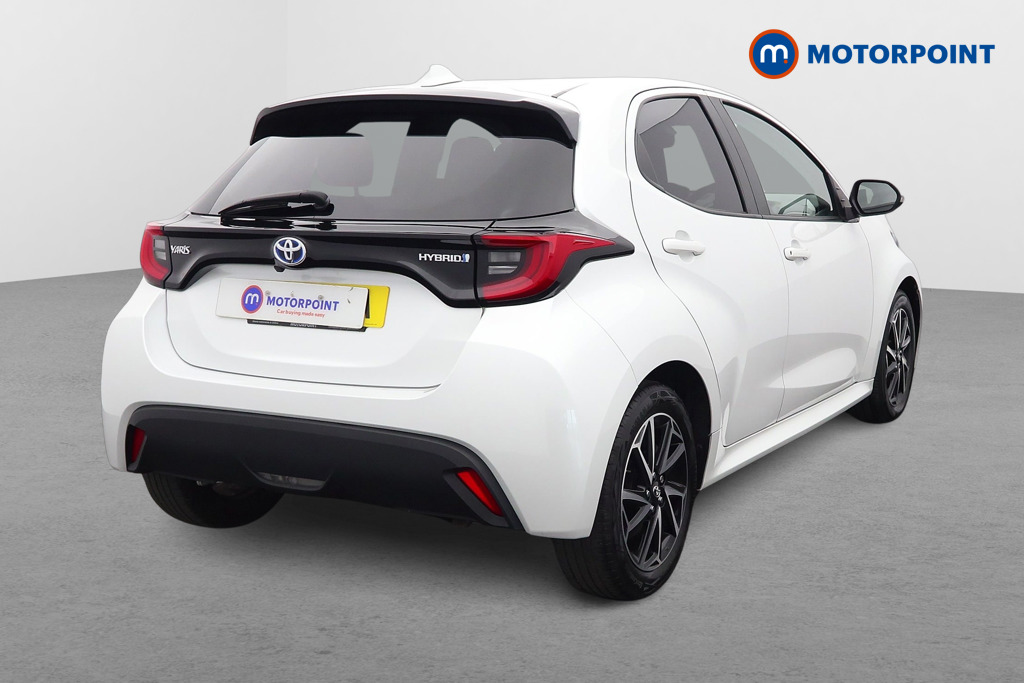 Toyota Yaris Design Automatic Petrol-Electric Hybrid Hatchback - Stock Number (1568481) - Drivers side rear corner