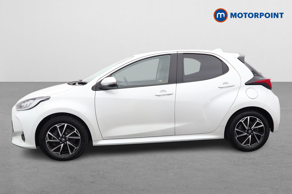 Toyota Yaris Design Automatic Petrol-Electric Hybrid Hatchback - Stock Number (1568481) - Passenger side