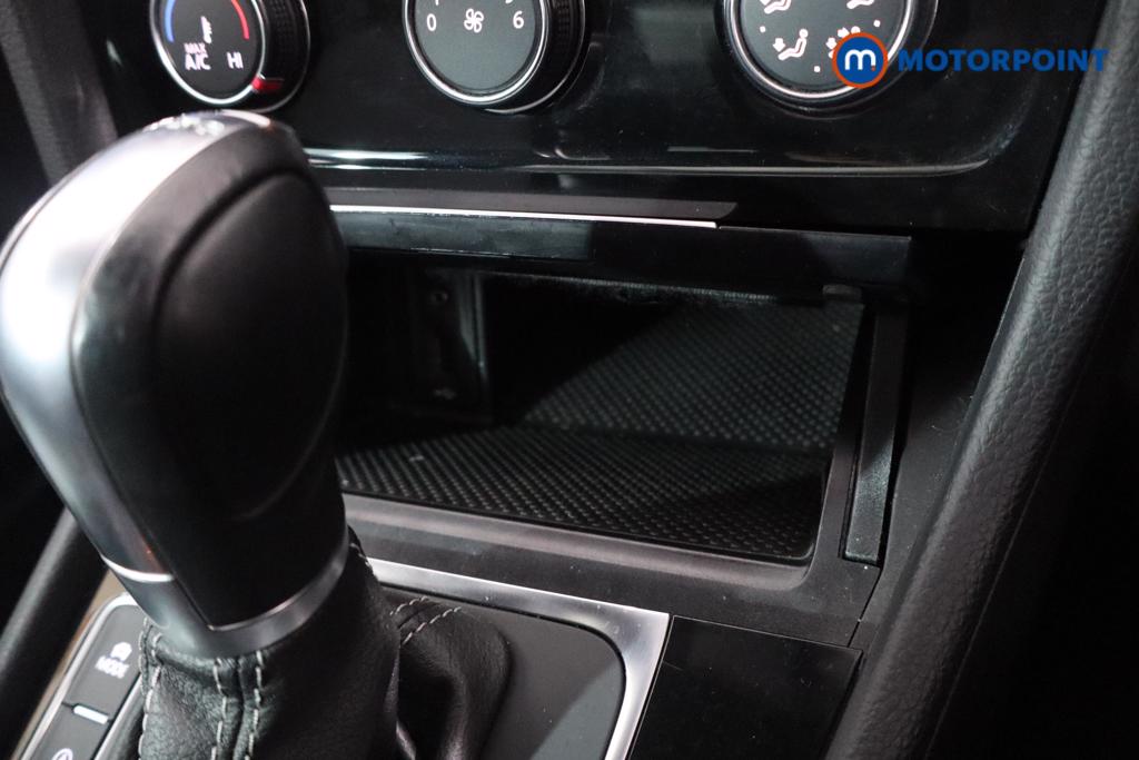 Volkswagen Golf R-Line Edition Automatic Diesel Hatchback - Stock Number (1583474) - 6th supplementary image