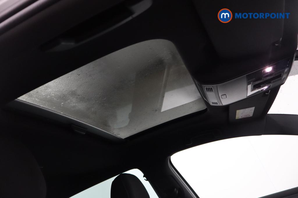 Volkswagen Golf R-Line Edition Automatic Diesel Hatchback - Stock Number (1583474) - 19th supplementary image