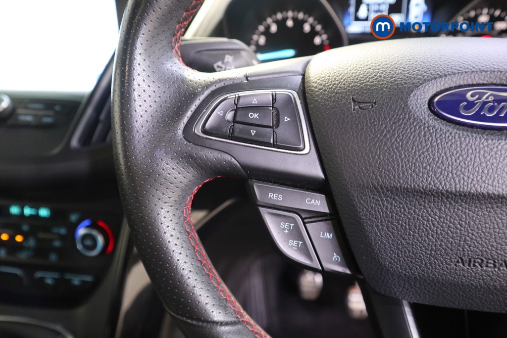 Ford Kuga St-Line Manual Petrol SUV - Stock Number (1602920) - 5th supplementary image