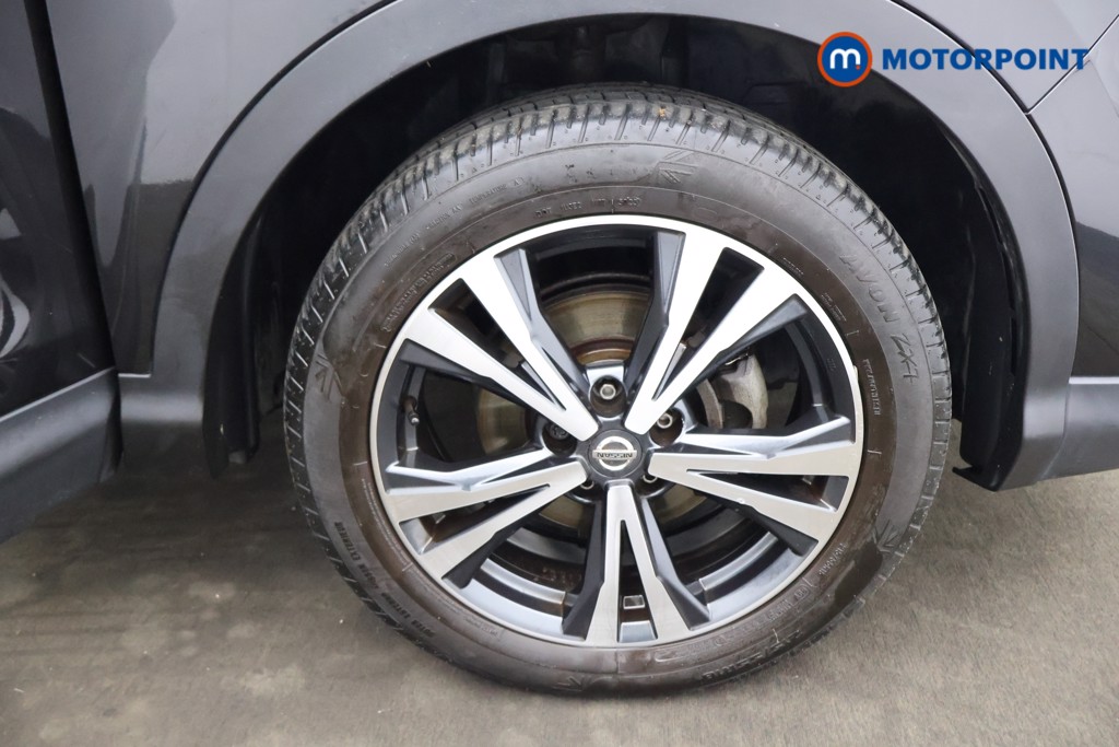 Nissan Qashqai N-Connecta Manual Diesel SUV - Stock Number (1605457) - 15th supplementary image