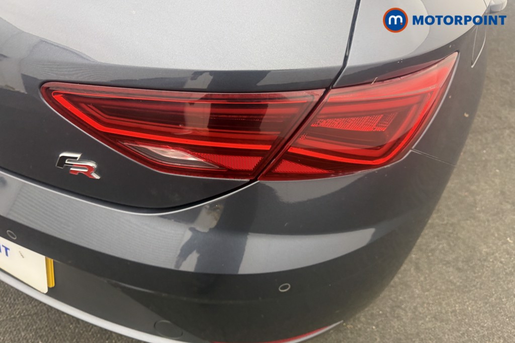 Seat Leon FR Manual Petrol Hatchback - Stock Number (1606828) - 3rd supplementary image
