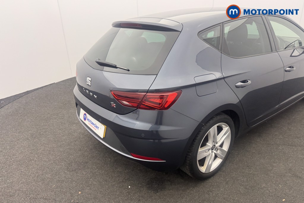 Seat Leon FR Manual Petrol Hatchback - Stock Number (1606828) - 4th supplementary image