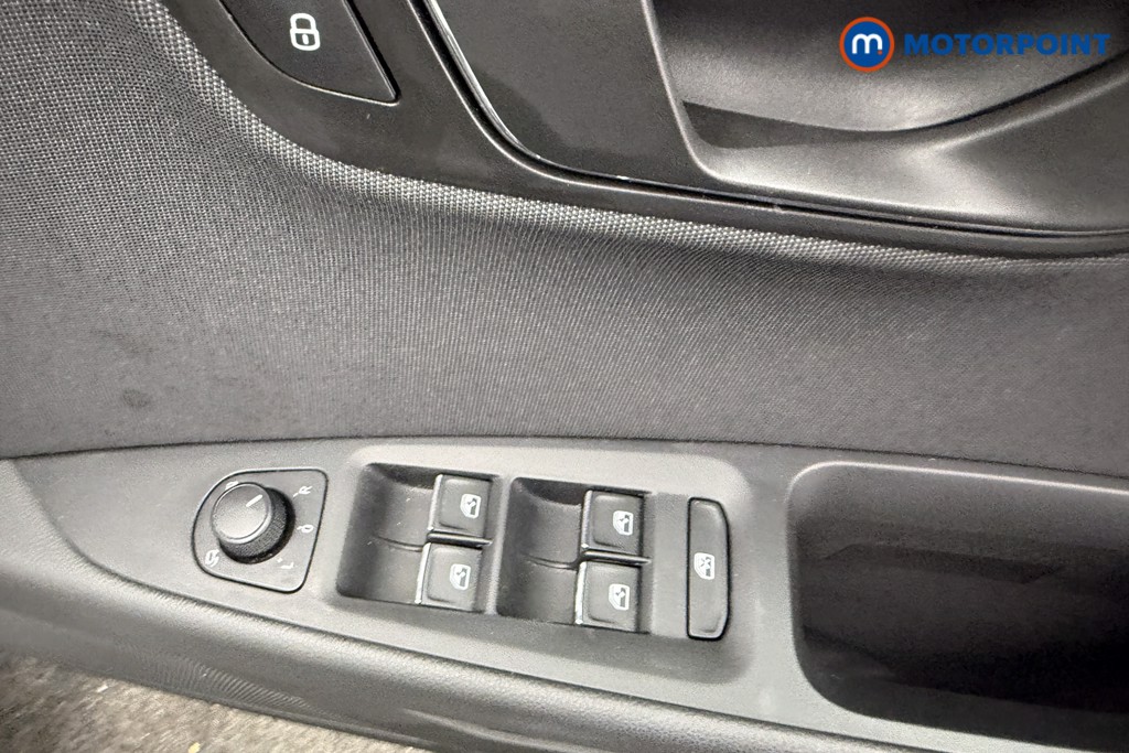 Seat Leon FR Manual Petrol Hatchback - Stock Number (1606828) - 9th supplementary image