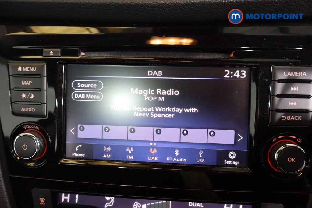 Nissan Qashqai N-Connecta Manual Petrol SUV - Stock Number (1607066) - 7th supplementary image