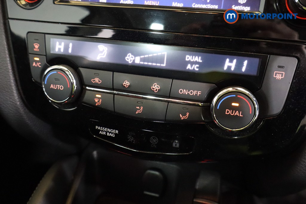 Nissan Qashqai N-Connecta Manual Petrol SUV - Stock Number (1607066) - 11th supplementary image