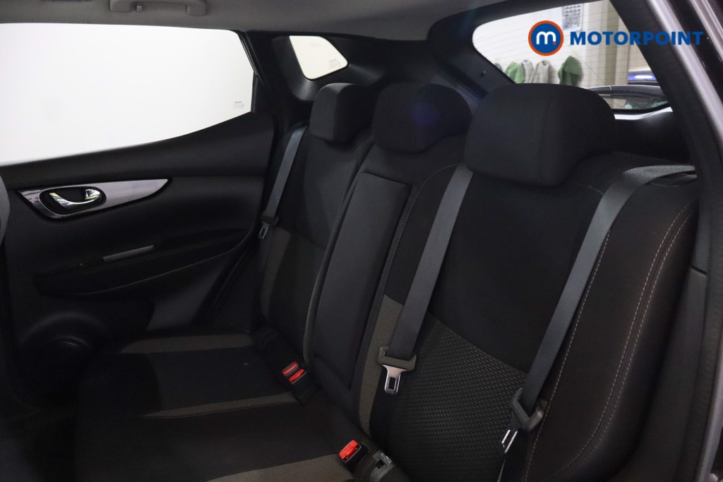 Nissan Qashqai N-Connecta Manual Petrol SUV - Stock Number (1607066) - 19th supplementary image