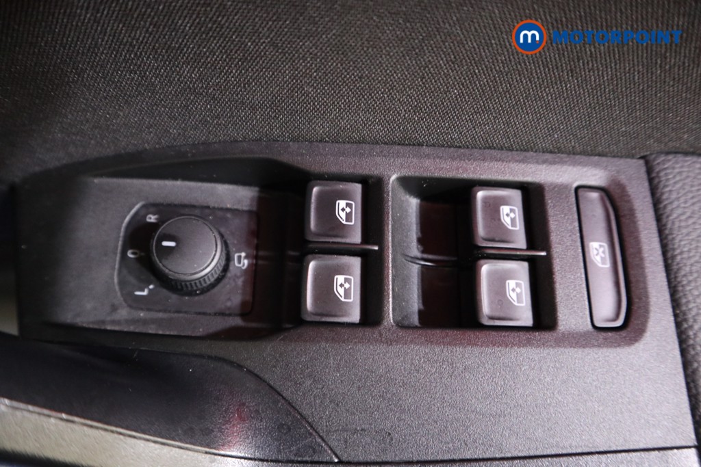 Seat Arona Fr Limited Edition Manual Petrol SUV - Stock Number (1607366) - 17th supplementary image