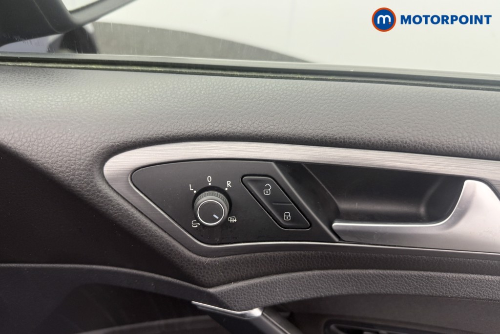 Volkswagen Golf Match Edition Manual Petrol Hatchback - Stock Number (1607595) - 2nd supplementary image